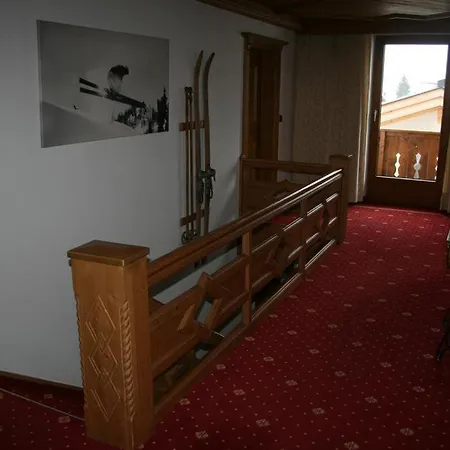 Am Kirchhof Frühstückspension Sankt Jakob am Arlberg