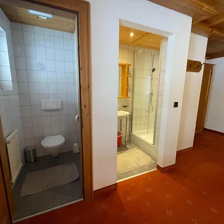 Frühstückspension Am Kirchhof Sankt Jakob am Arlberg